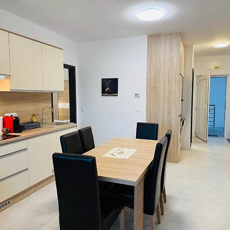 Leda Apartman III Siofok Aranypart Exterior foto