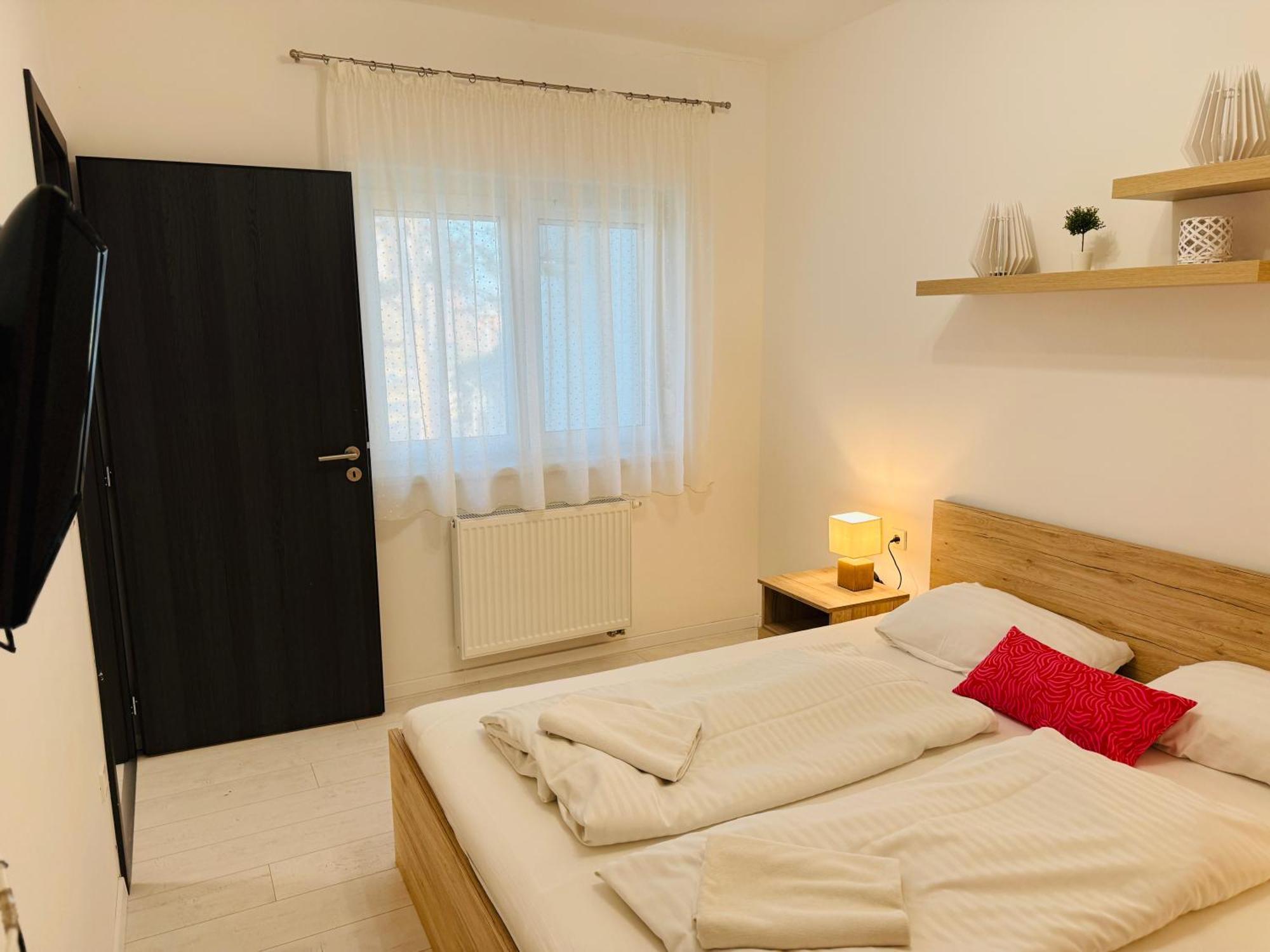 Leda Apartman III Siofok Aranypart Exterior foto